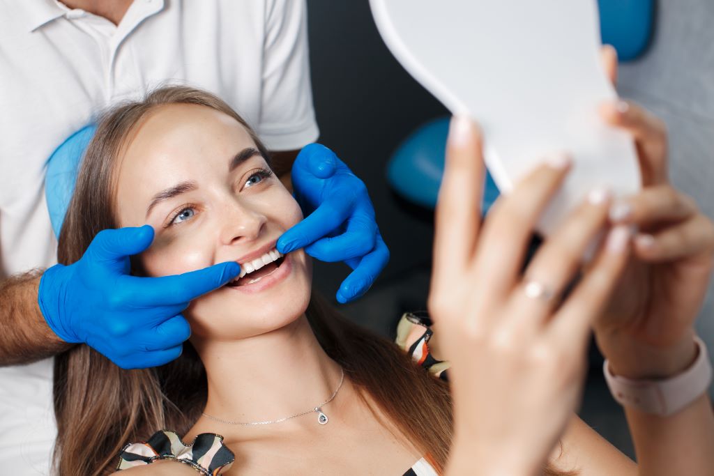Bonding vs Veneers Treatment in Chandler